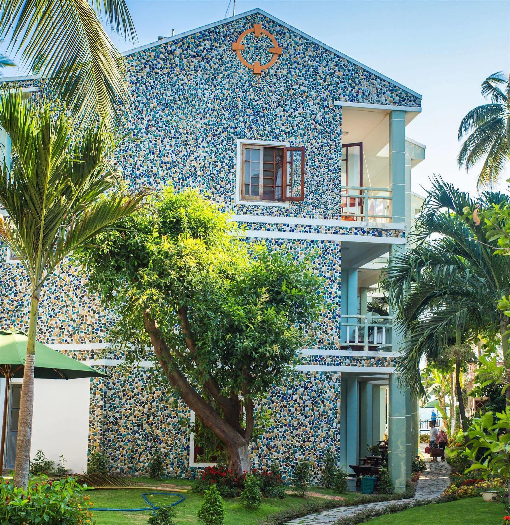 Bach Duong Hotel Фантхьет Экстерьер фото
